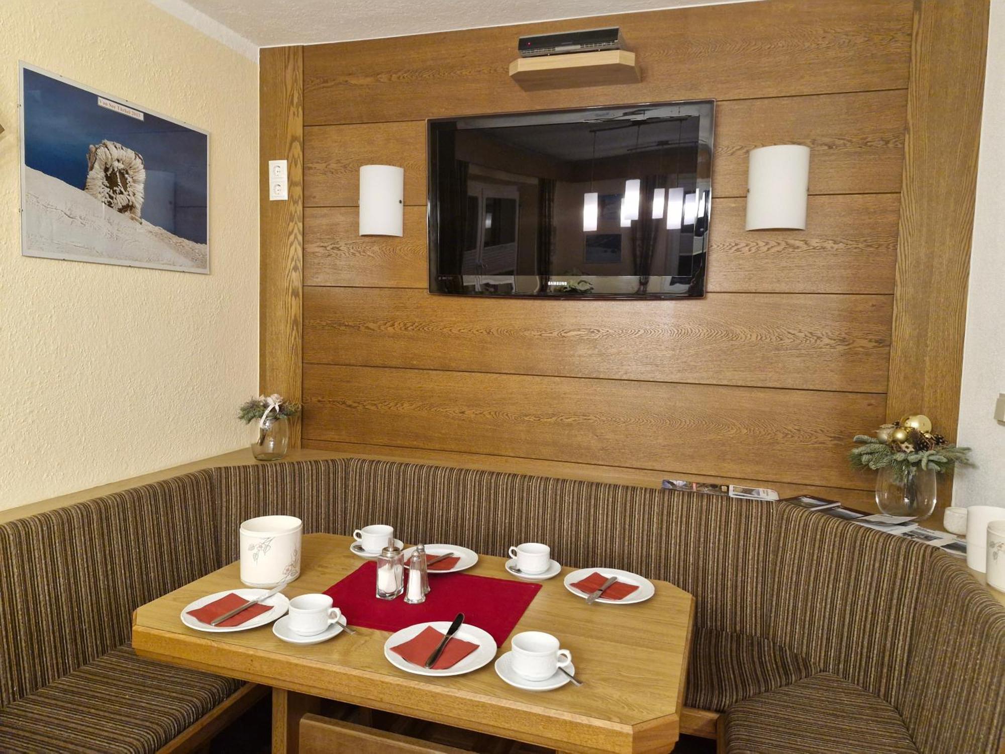 Gaestehaus Kuen Längenfeld Buitenkant foto